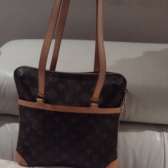 💯% authentic RARE PERFECT Louis Vuitton Coussin shoulder bag 🌹🌹 - Picture 16 of 16